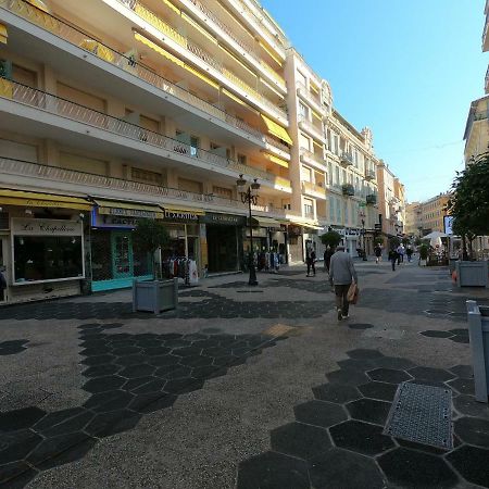 Royal Promenade Apartment Nisa Exterior foto